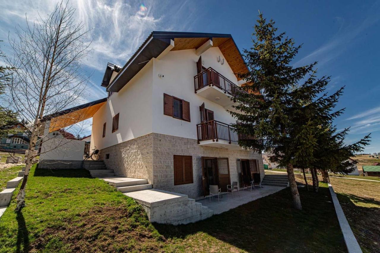 Turisticki Apartmani “Kraljeva Stolica” Žabljak Buitenkant foto