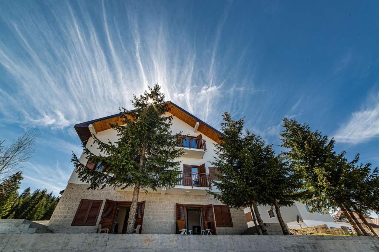 Turisticki Apartmani “Kraljeva Stolica” Žabljak Buitenkant foto