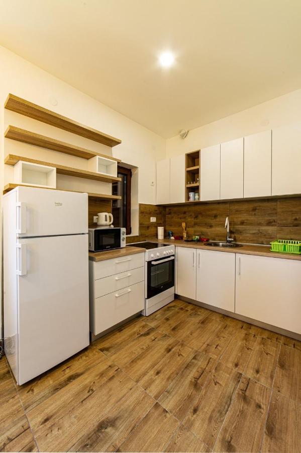 Turisticki Apartmani “Kraljeva Stolica” Žabljak Buitenkant foto