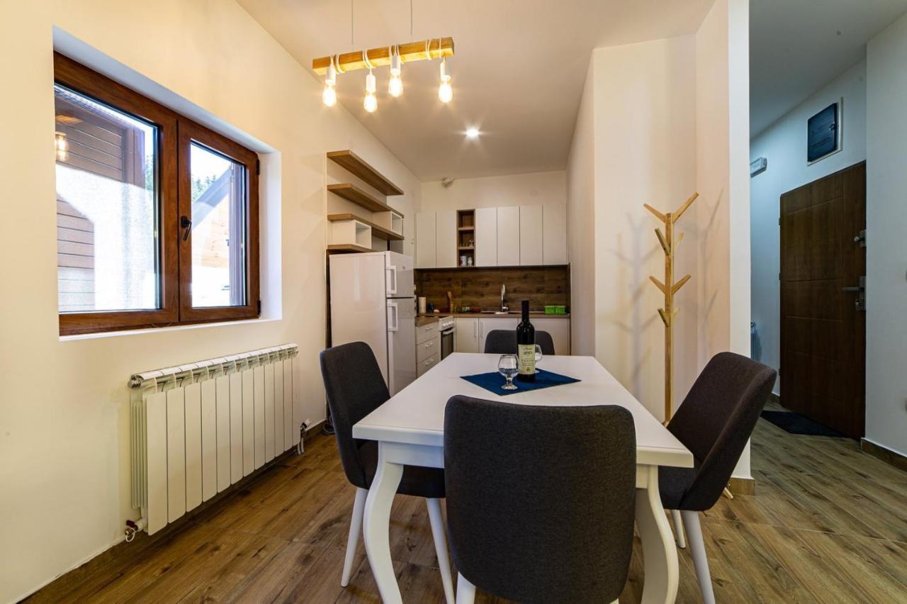 Turisticki Apartmani “Kraljeva Stolica” Žabljak Buitenkant foto