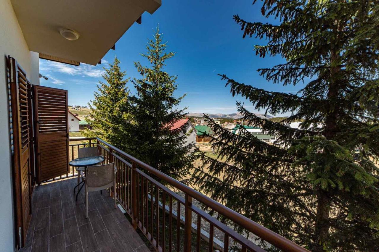 Turisticki Apartmani “Kraljeva Stolica” Žabljak Buitenkant foto