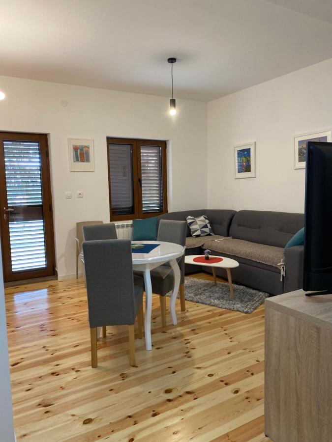 Turisticki Apartmani “Kraljeva Stolica” Žabljak Buitenkant foto
