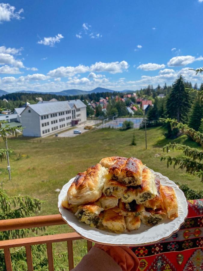 Turisticki Apartmani “Kraljeva Stolica” Žabljak Buitenkant foto